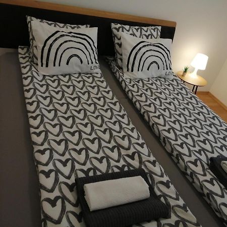 Apartment Tesla Βιέννη Εξωτερικό φωτογραφία