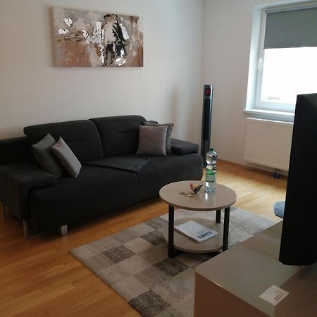 Apartment Tesla Βιέννη Εξωτερικό φωτογραφία
