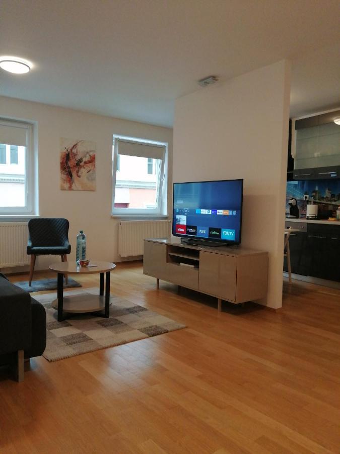 Apartment Tesla Βιέννη Εξωτερικό φωτογραφία