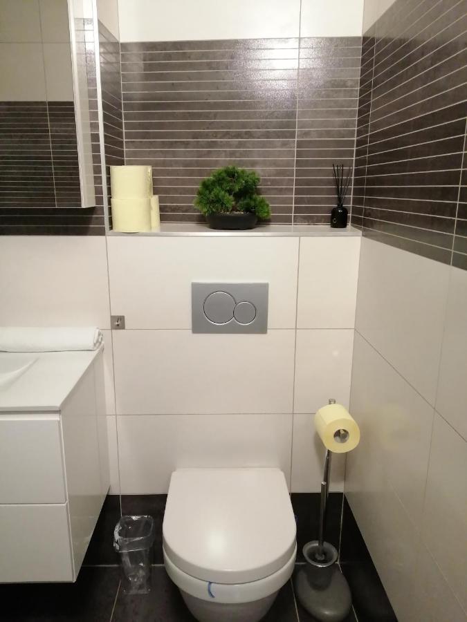 Apartment Tesla Βιέννη Εξωτερικό φωτογραφία