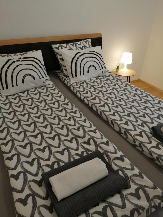 Apartment Tesla Βιέννη Εξωτερικό φωτογραφία